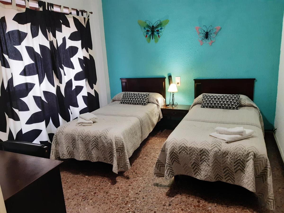 Hotel Azahar Oliva Bagian luar foto