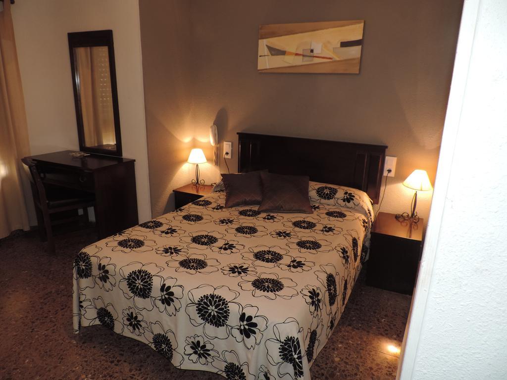 Hotel Azahar Oliva Bagian luar foto